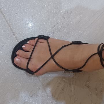 Sandale na vezanje, koža, 36