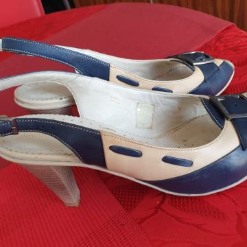 Sandale ženske, kožne, kvalitetne, veličina 40.