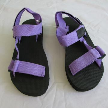 Sandale ženske, lila boje, broj 36. Nisu nošene.