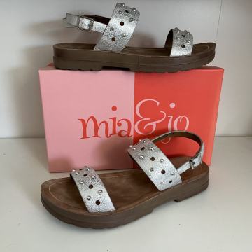 Srebrne sandale br.39