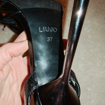 Štikle Liu Jo 37