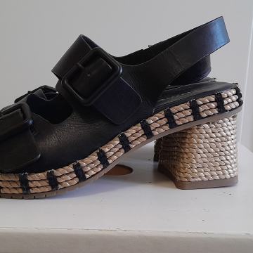 Tamaris, 1 nošene, br.37