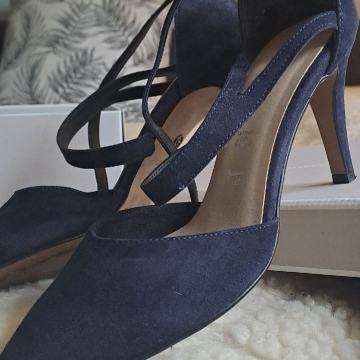 TAMARIS sandale prodajem!