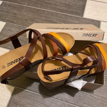 The Next bio sandale br.42