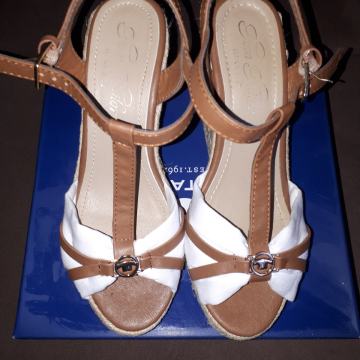 Sandale Tom Tailor br.39