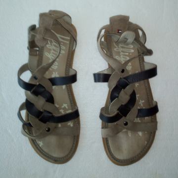SNIŽENO! TOMMY HILFIGER sandale sa remenima/ vel. 36