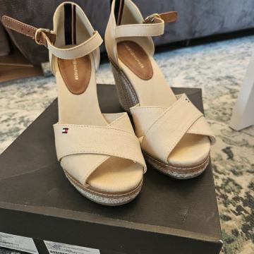 Tommy Hilfiger sandale
