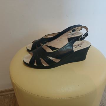 Udobne sandalice 39