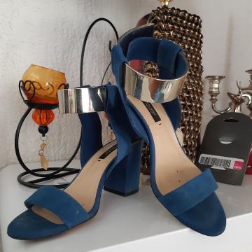 ZARA BASIC TIRKIZNO- ZLATNE SANDALE 36