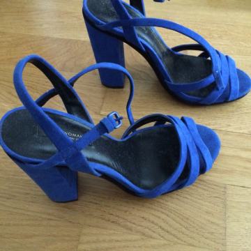 Zara plave sandale 38
