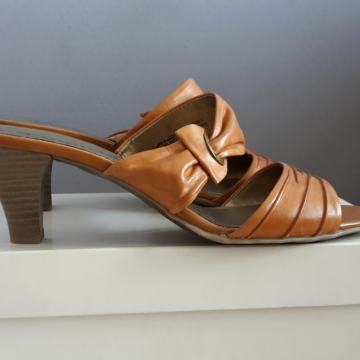 Ženske kožne sandale - TAMARIS - NOVO