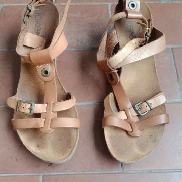 ŽENSKE LAGANE KOŽNE CIPELE / SANDALE 36