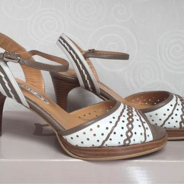 ŽENSKE KOŽNE SANDALE br.37 - Made in Italy