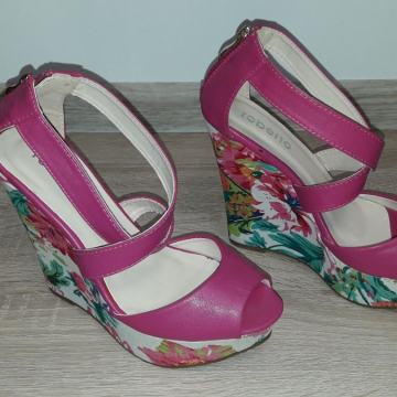 Ženske sandale - br.37