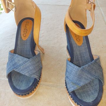 Ženske sandale br. 38