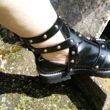 ženske cipele br. 41