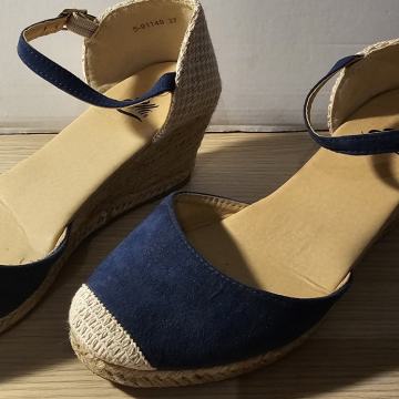 Ženske Sandale - broj 37