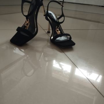 Ženske sandale crne