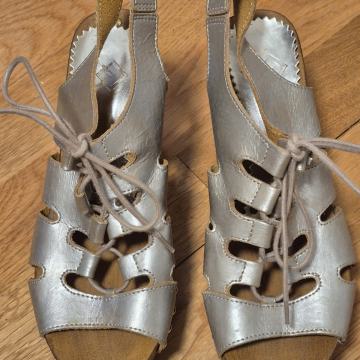 ŽENSKE SANDALE OD KOŽE, PLATFORMA LAGANO DRVO