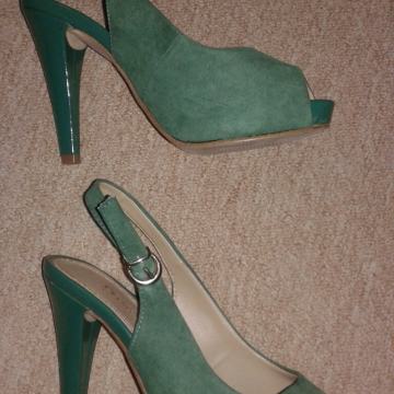 Ženske sandale s petom