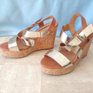 Ženske sandale na platformu, visoku petu, br.38