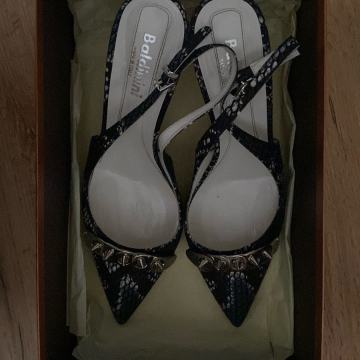 Ženske sandale s potpeticom 6cm