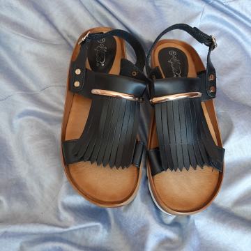 Ženske sandale