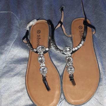 Nove ženske sandale