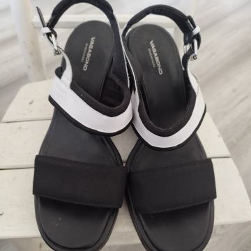 Ženske sandale VAGABOND 38