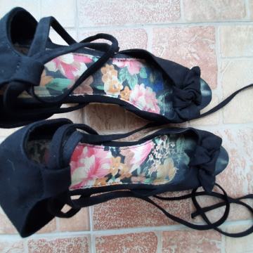 Ženske špagerice br.37