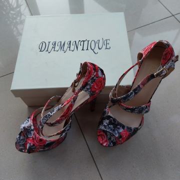 Ženske štikle sandale, potplata, broj 38