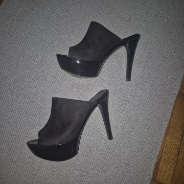 ZENSKE SVEČANE SANDALE