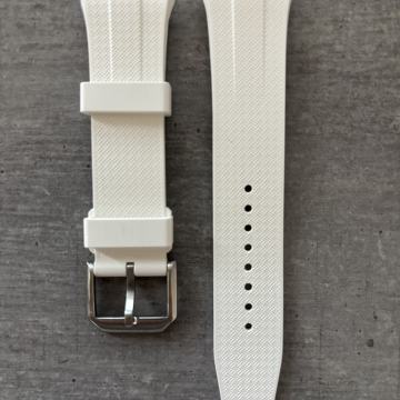 Citizen Tsuyosa - gumeni remen bijeli