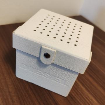 DIESEL KUTIJA ZA SAT + JASTUČIĆ