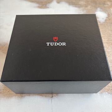 Tudor kutija za sat