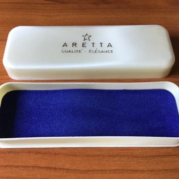 Vintage Kutija plastična za ručni sat ARETTA