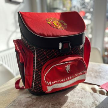 Manchester United torba za prvi razred