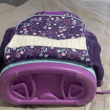 Prodajem školsku anatomsku torbu BELMIL