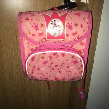 Ruksak za malu skolu