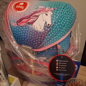 školska torba anatomska NOVA ! I stan pribor