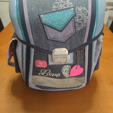 Školska torba za djevojčice