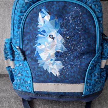 Školska torba Street  Wolf sa pernicom