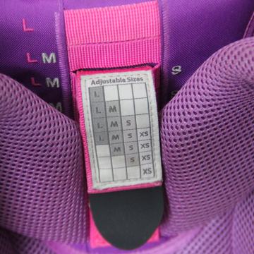 Veoma kvalitetna i lagana anatomska skolska torba - kao nova