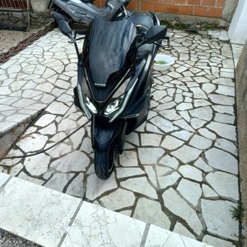 Kymco AK 550 550 cm3