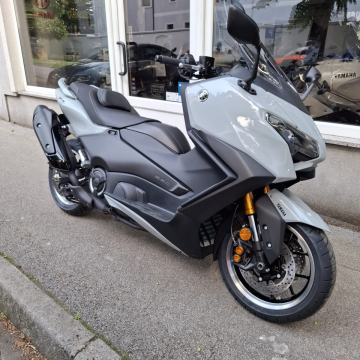YAMAHA TMAX TECH MAX 2026! NOVO! 5 GOD.GARANCIJE! DOST.ODMAH! AKCIJA!