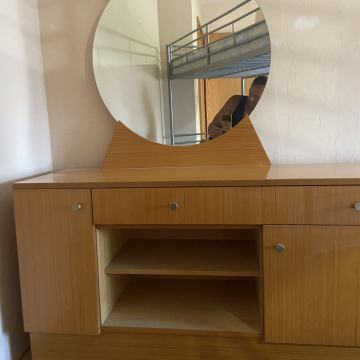 Psiha toaletni ormarić komoda za šminkanje i ogledalo okruglo