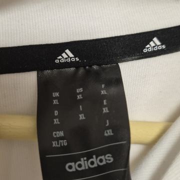 ADIDAS HUDICA S KAPULJACOM,NOVA, PRILIKA 30 EURA