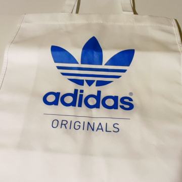 Adidas torba za shopping nova
