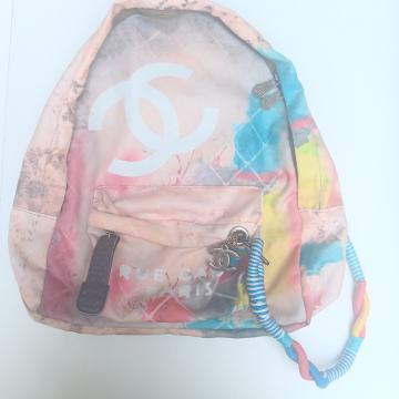 Dizajnerski ruksak novo