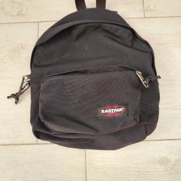 Eastpak XS Mini ruksak 10L – Crni - Kao nov